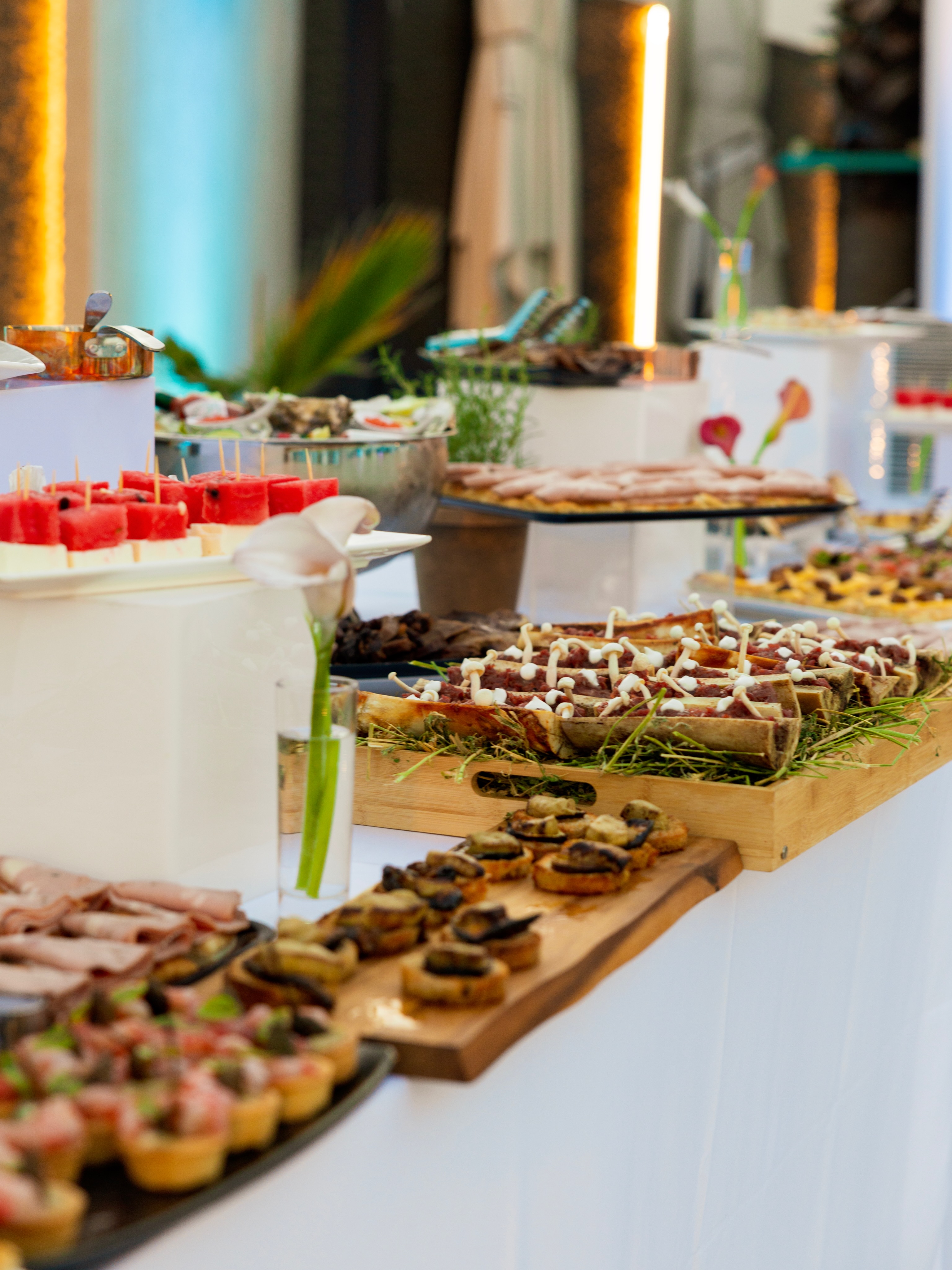 Mbulim fotografik e realizuar nga ekipi i Dynamic Media, për një hotel ose restorant në Shqipëri